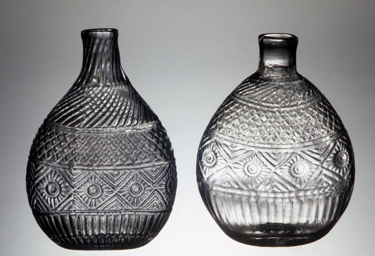 1958.0086, 1959.3196 Flasks