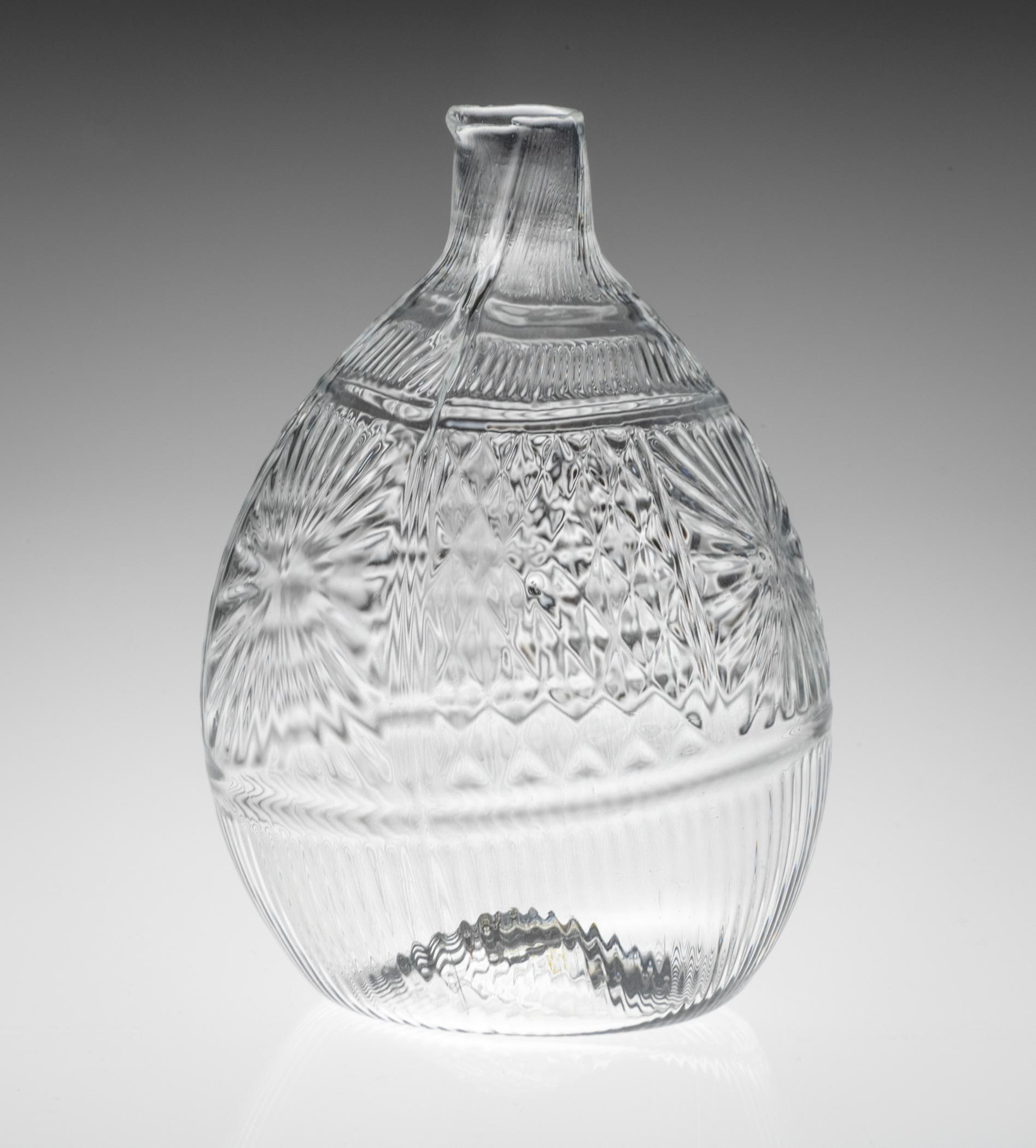 1959.3198 Flask, view 2