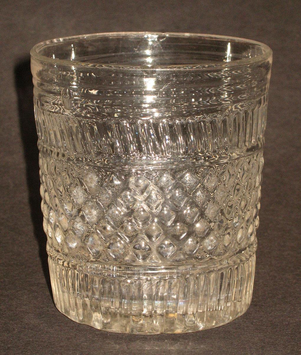 1959.3209 Glass tumbler