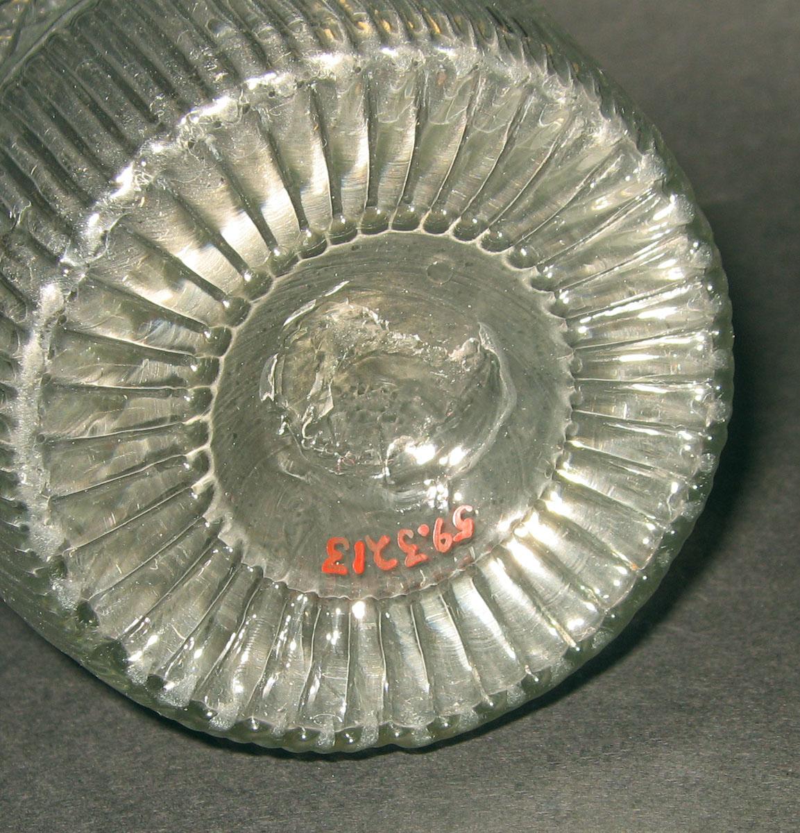 1959.3213 A Glass decanter (underside)