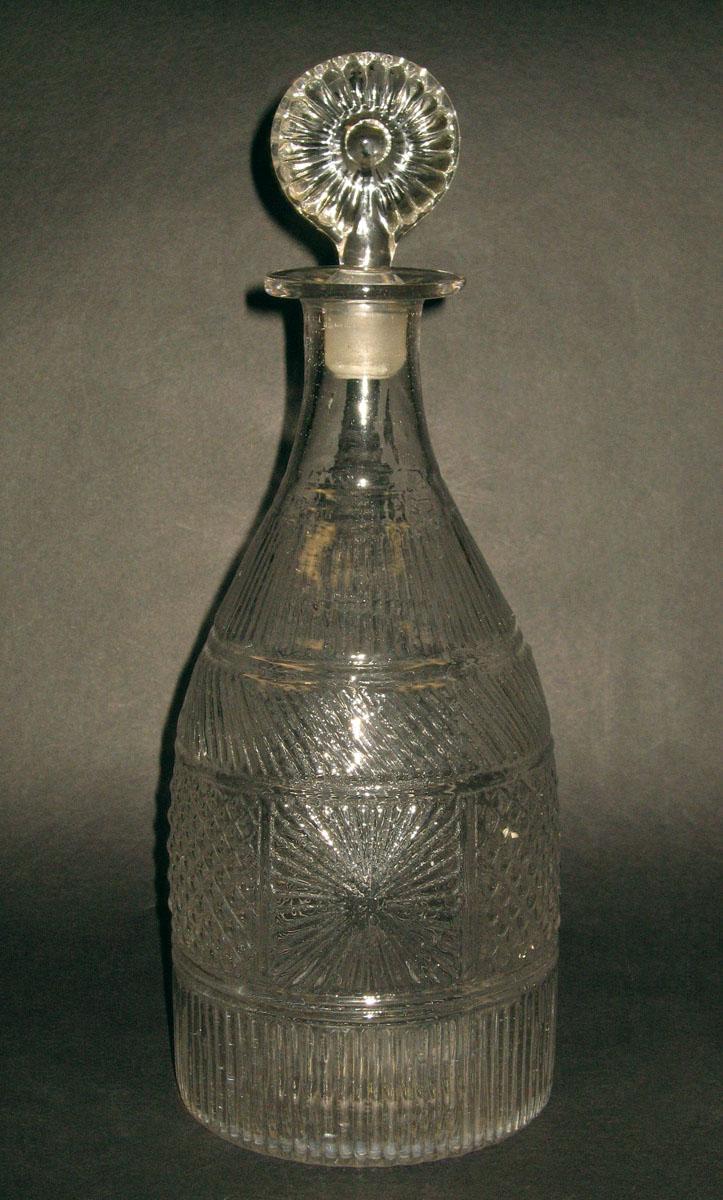 1959.3220 A, B Glass decanter and stopper