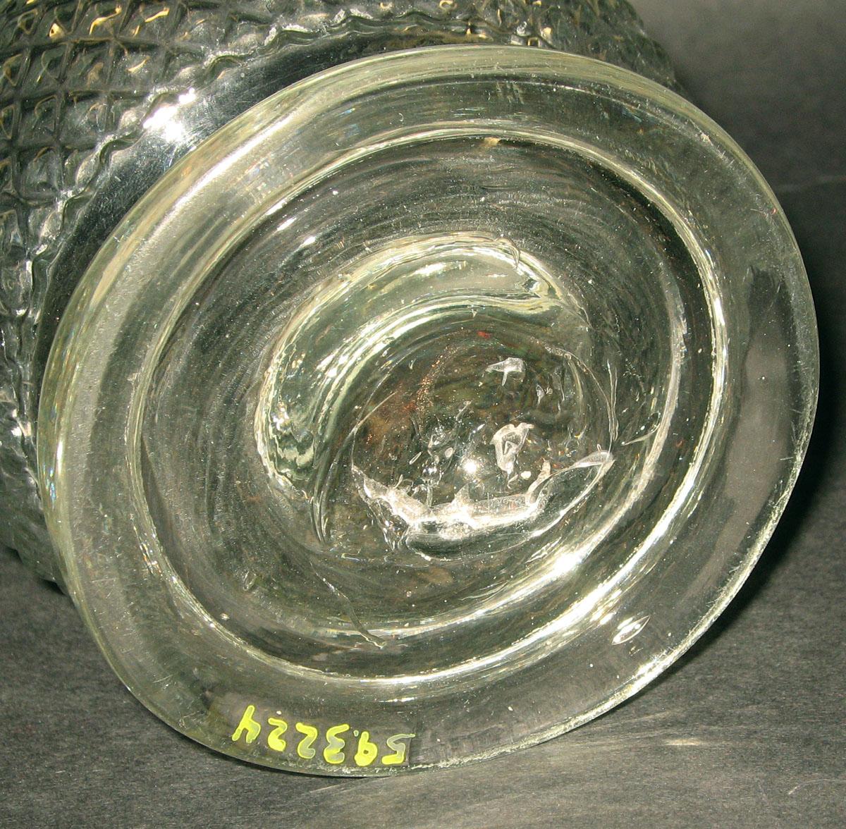 1959.3224 Glass celery vase (underside)