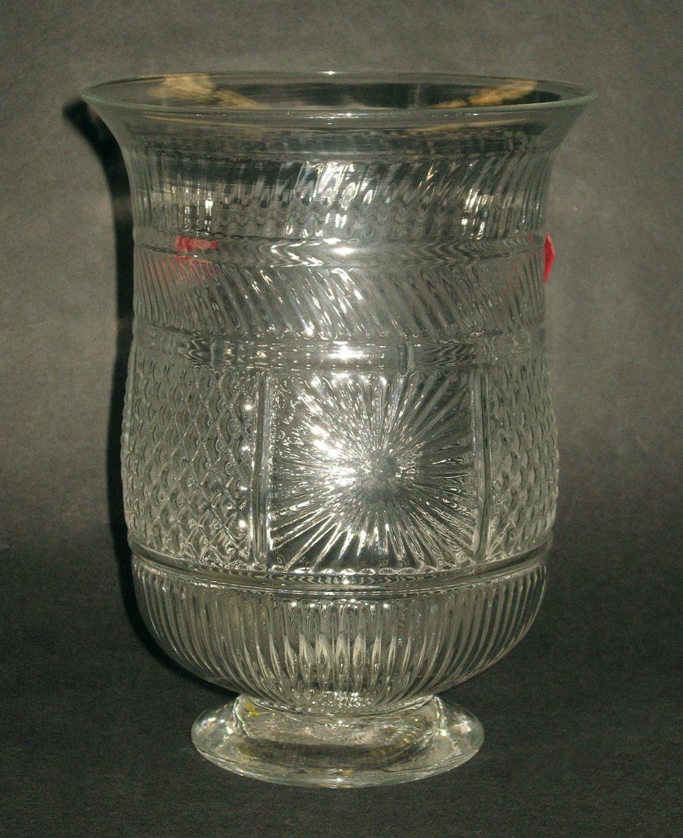 1959.3236 Glass celery vase