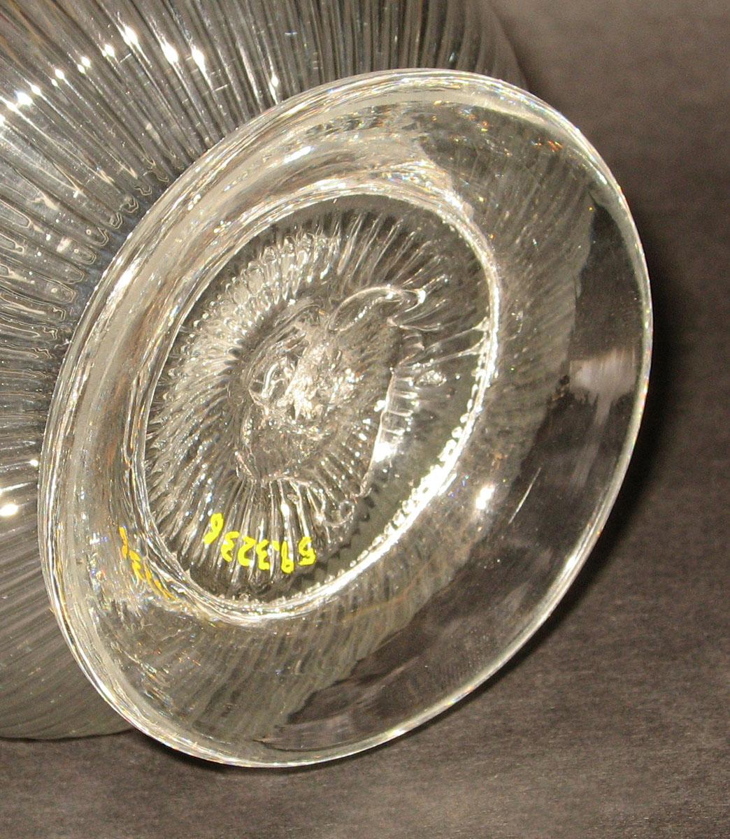 1959.3236 Glass celery vase (underside)