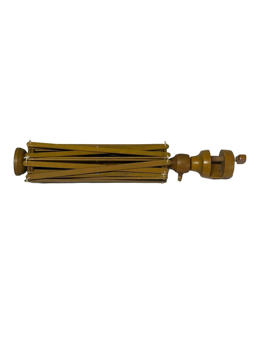 2026.0004.015 A-C Spool holder, overall, R-DIOC