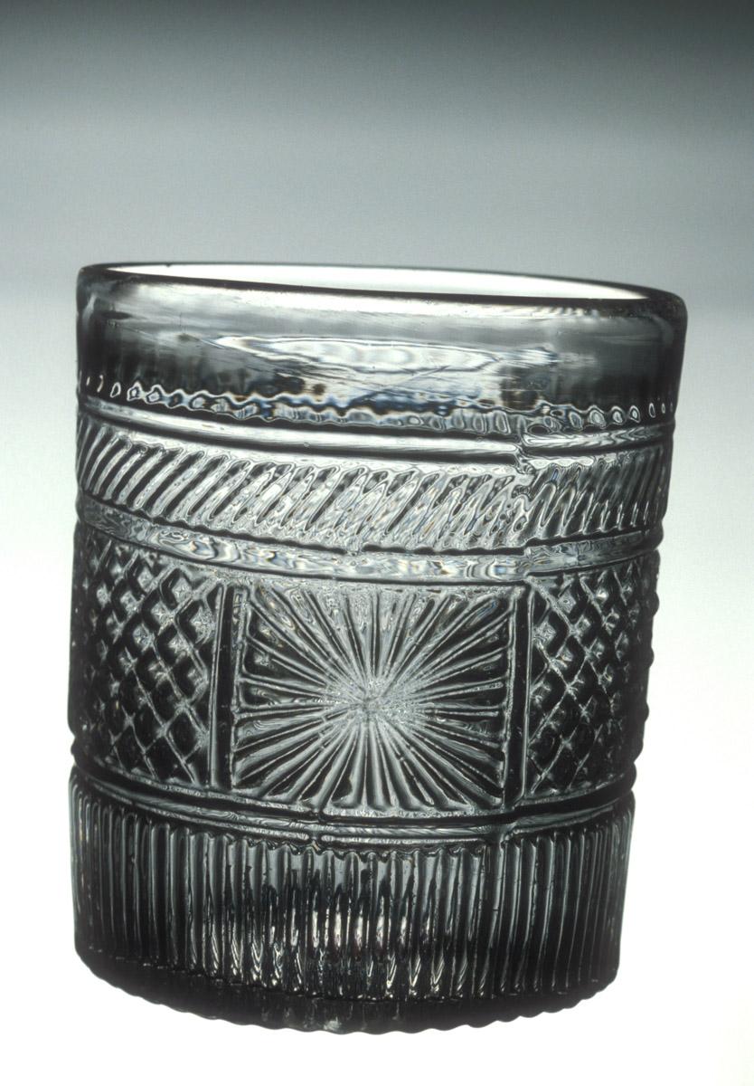 1959.3252 Colorless glass tumbler