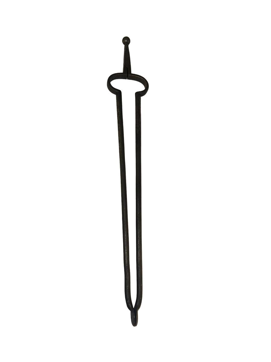 2026.0004.020.003 Tongs, overall, R-DIOC