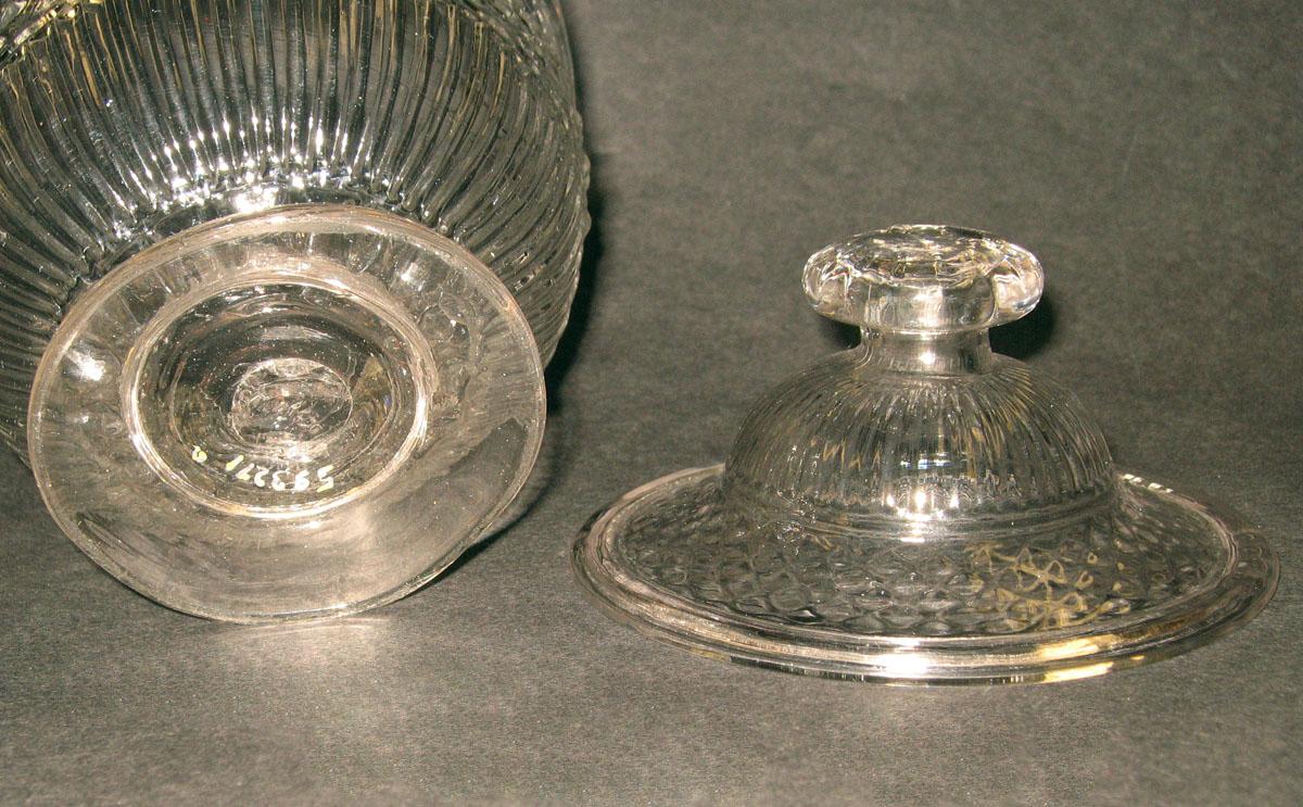 1959.3271 A, B Glass sugar bowl and cover (detail)