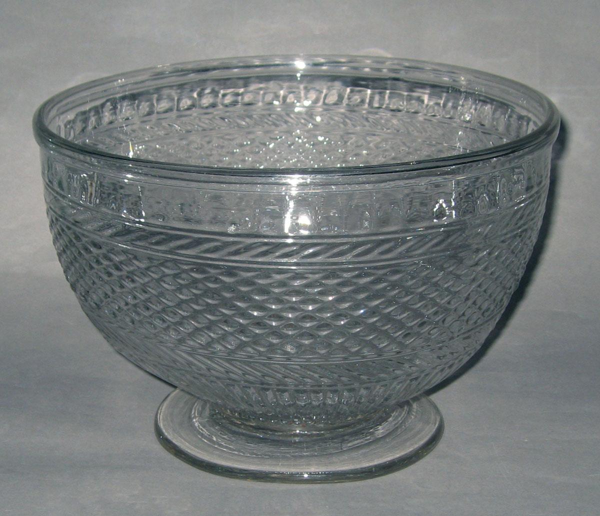 1959.3274 Lead glass punch bowl