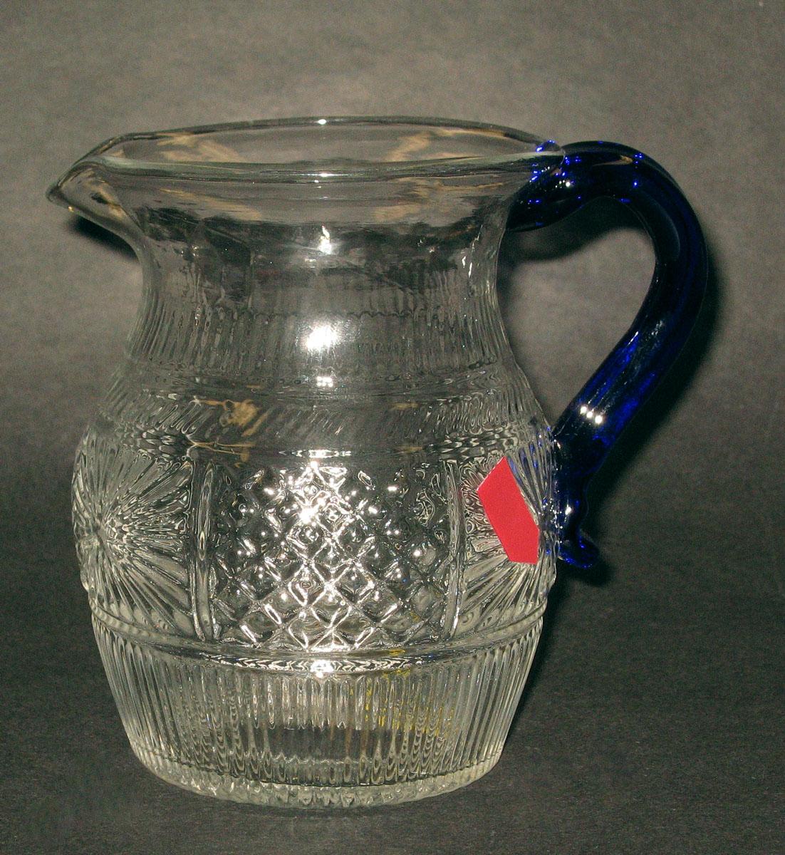 1959.3277 Glass jug