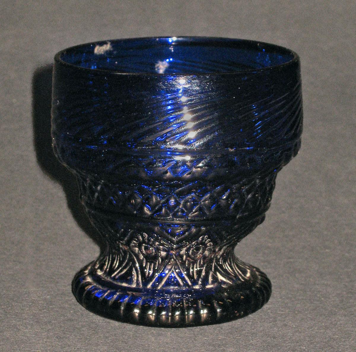 1959.3281 Glass salt