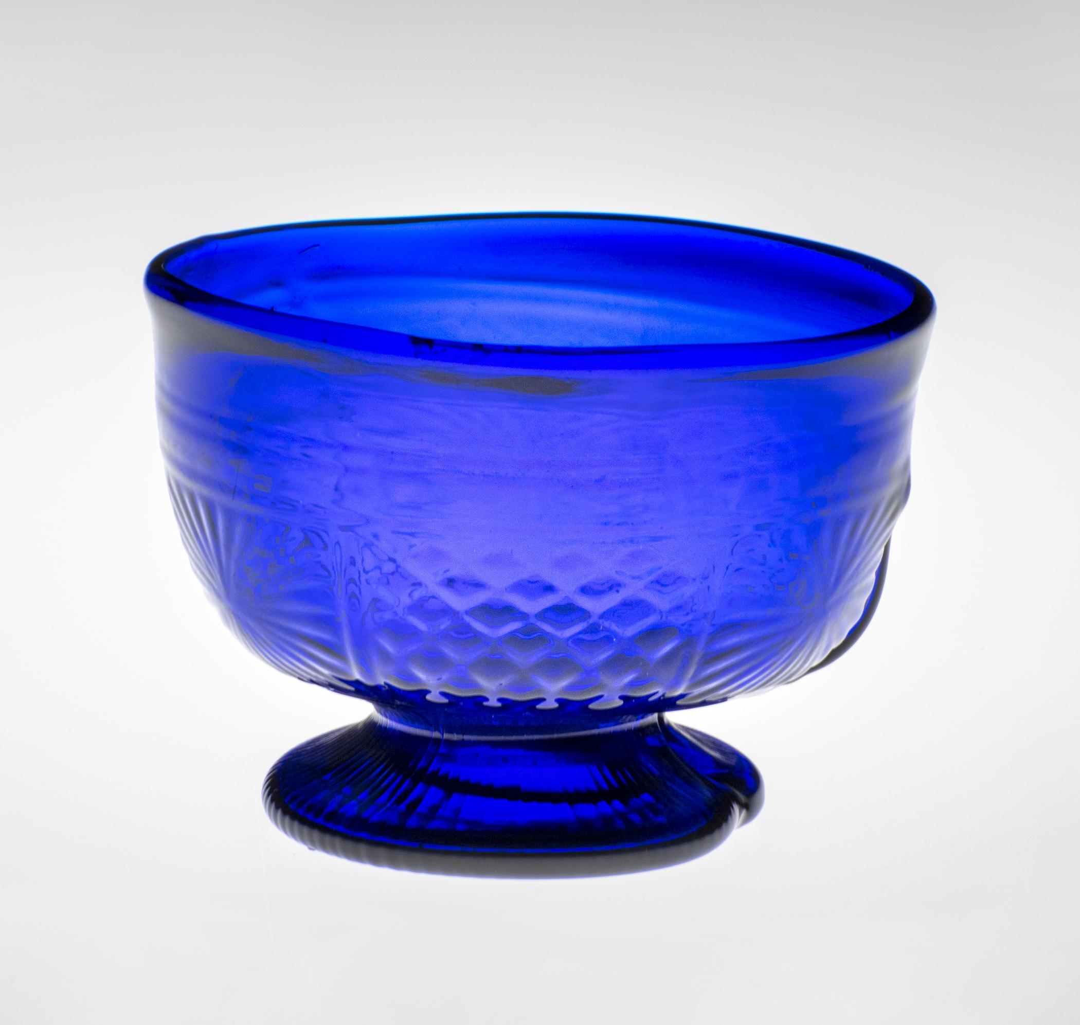 1959.3284 Bowl, view 2