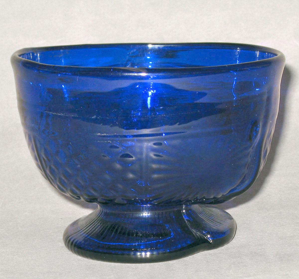 1959.3284 Glass bowl