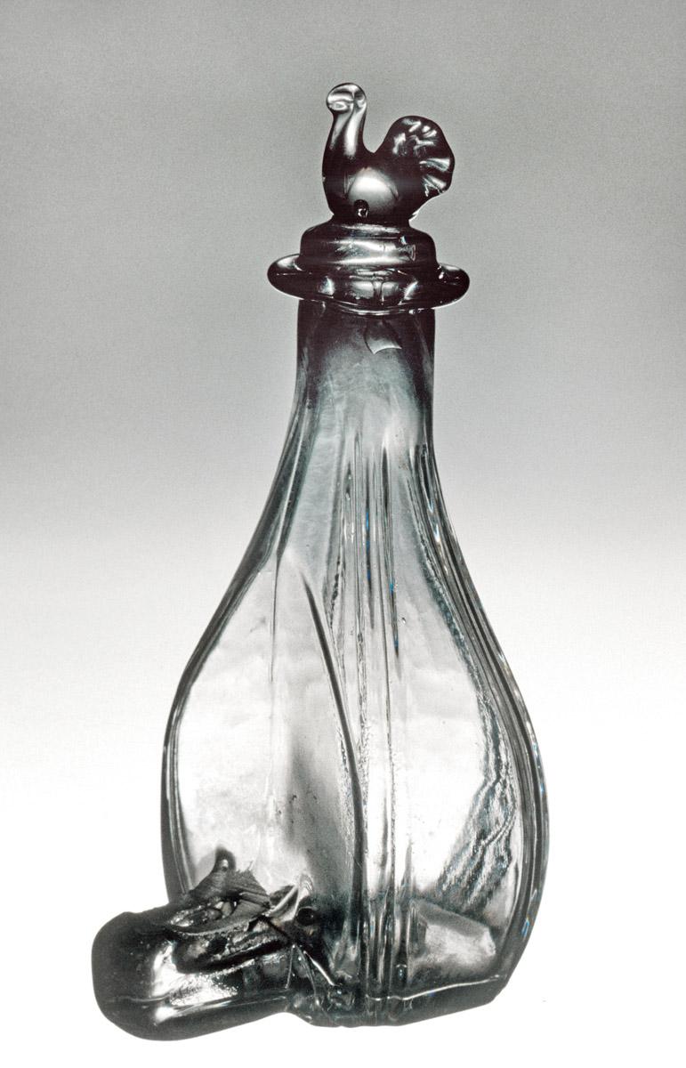 1959.3296 Feeder or fountain