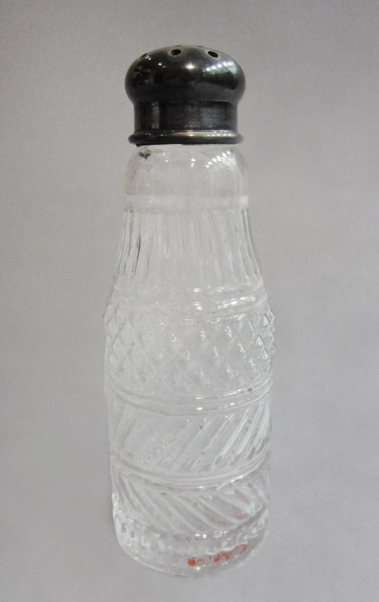 1959.3297 A, B Bottle, view 2