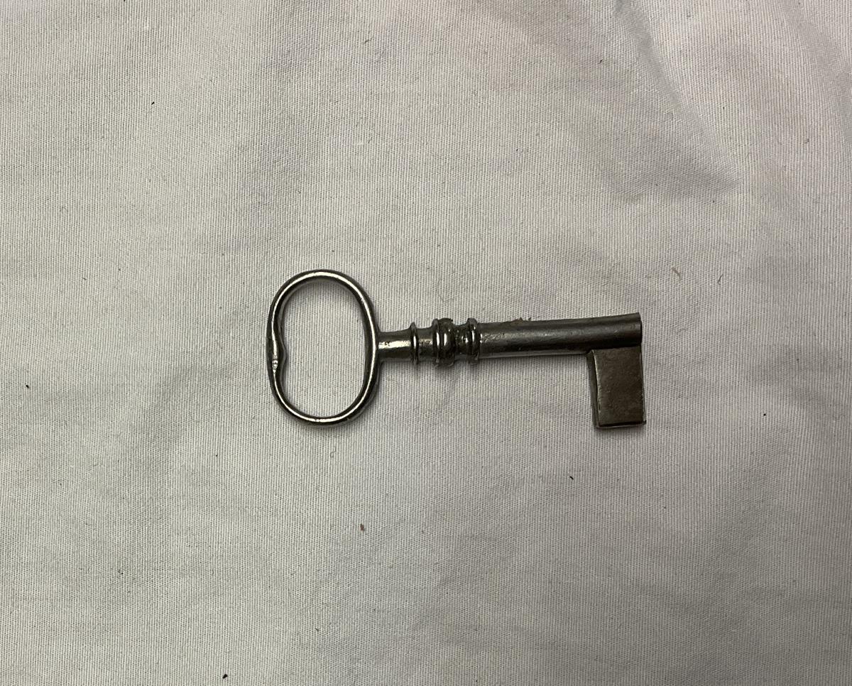 2025.0031 G Key, overall, R-DIOC