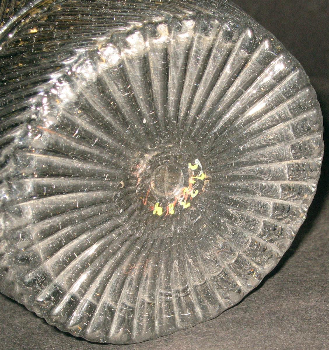 1959.3314 Glass tumbler (underside)
