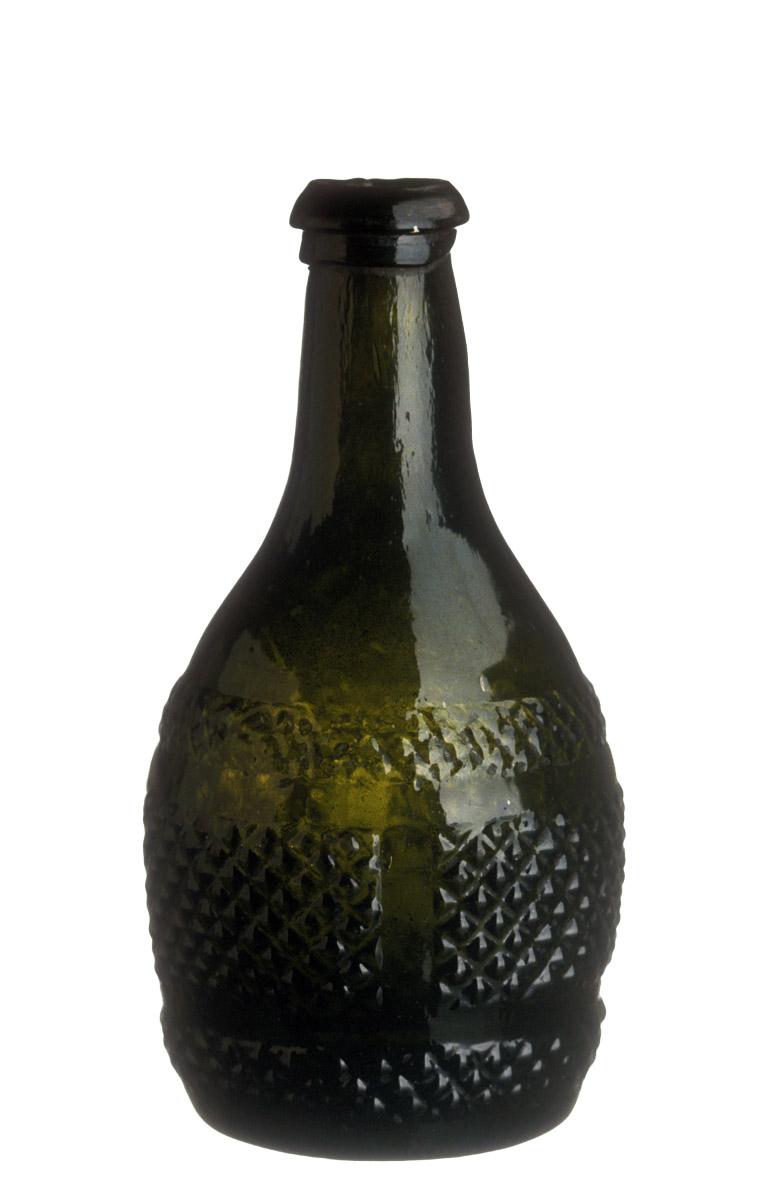 1959.3336 Nonlead glass bottle