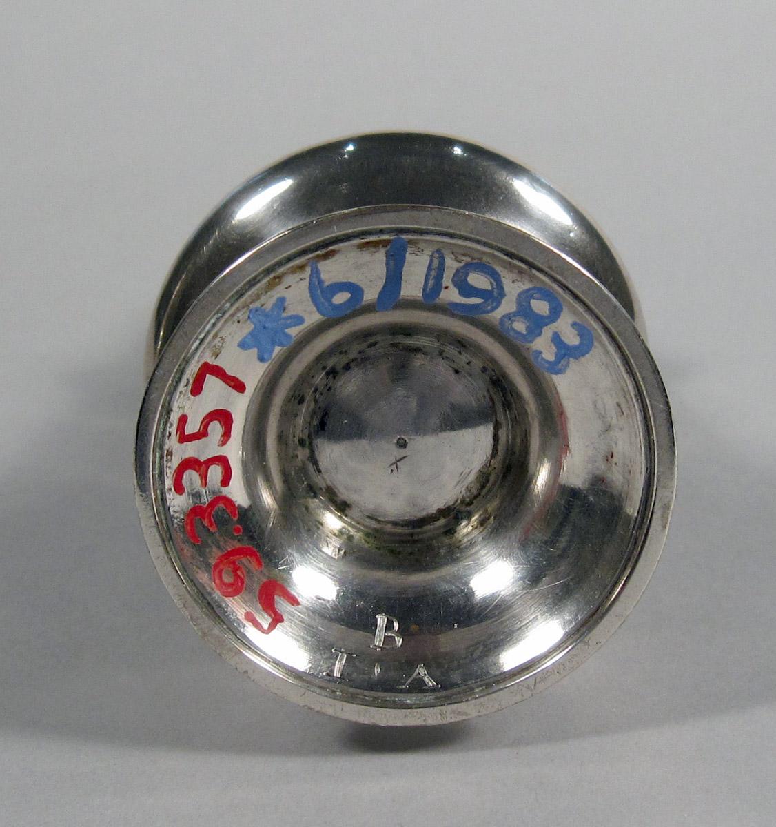 1959.3357 Silver Caster (or Castor) underside