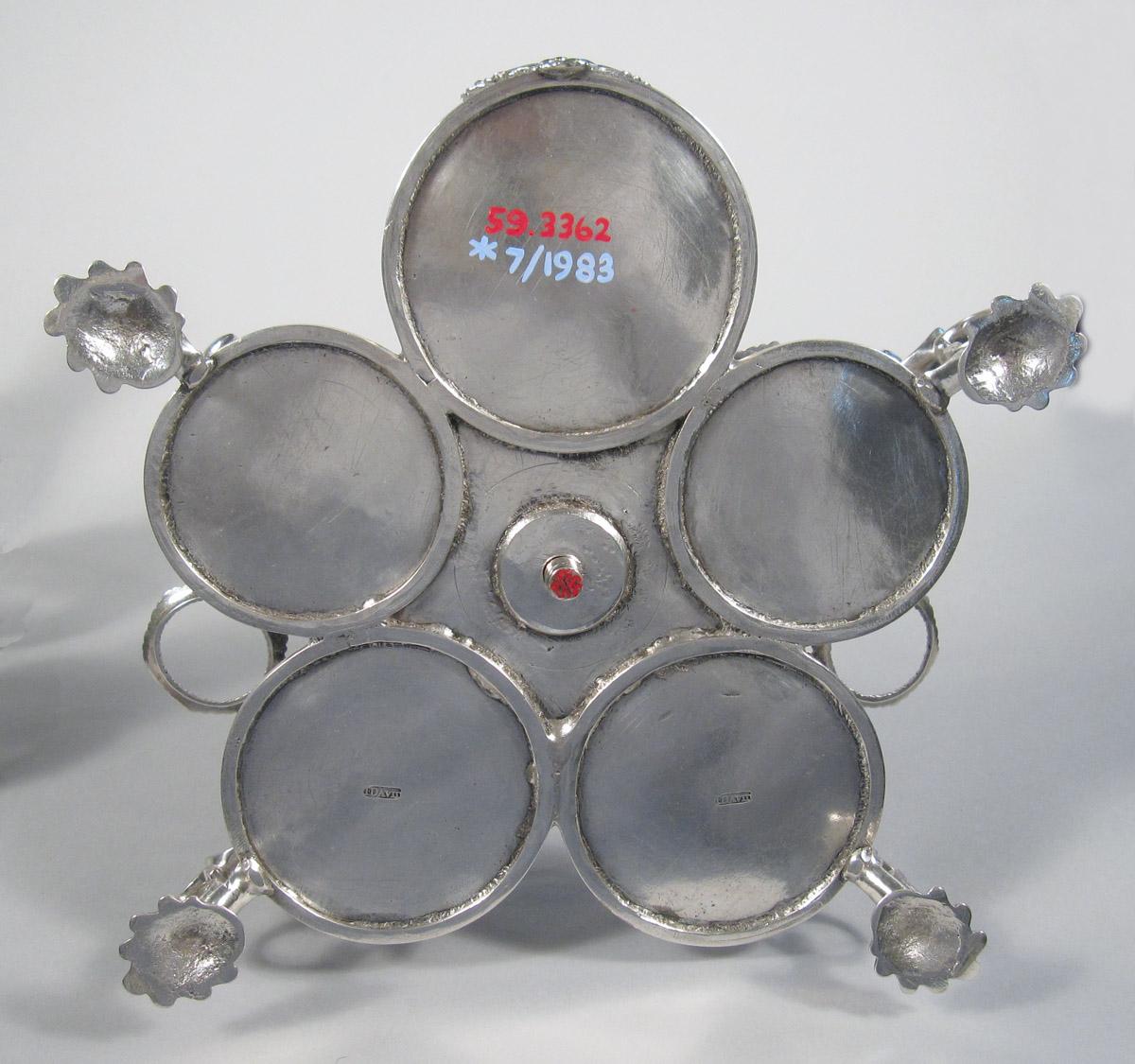 1959.3362 Silver Cruet Frame underside
