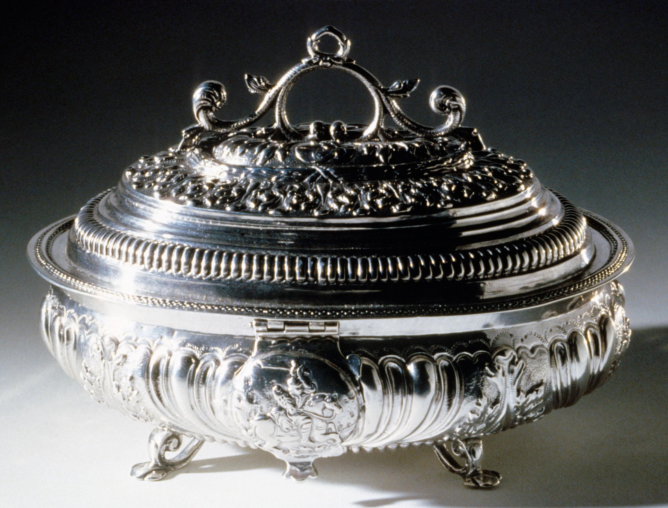 1959.3363 Sugar Box, view 3