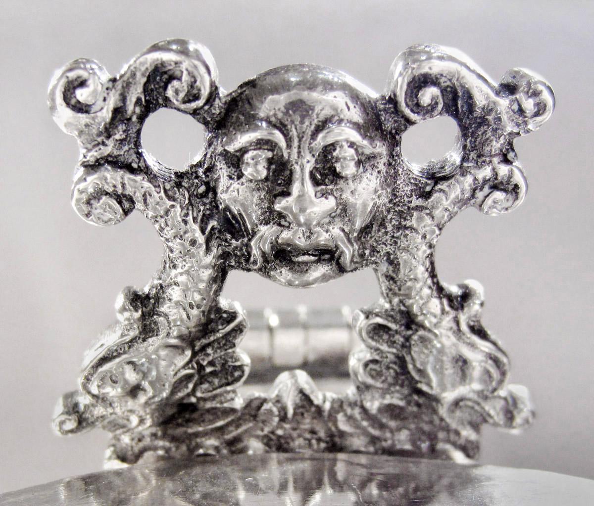1959.3366 Tankard, detail 1b