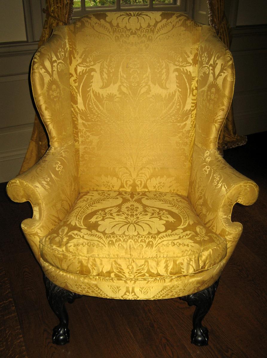 1959.3387 Easy chair view 3