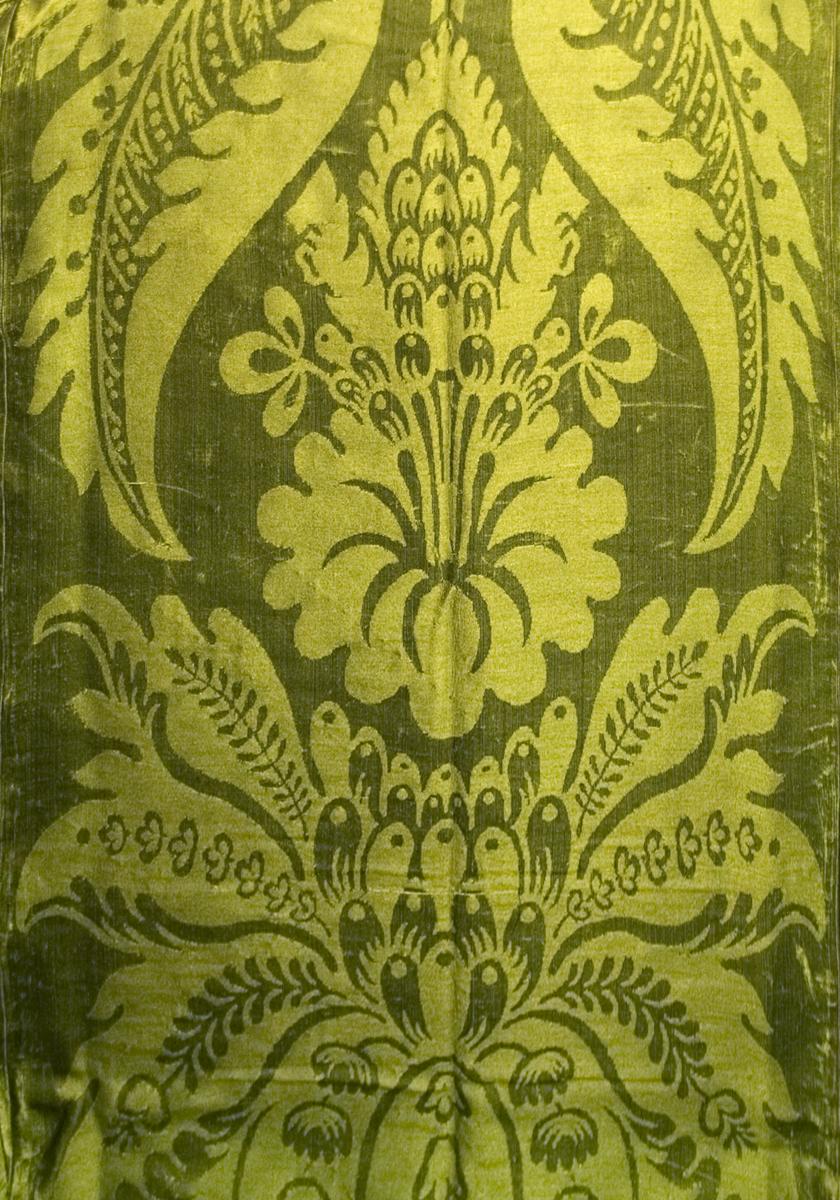 1969.7895.001 Slip Cover, Pattern Detail-Oblique View