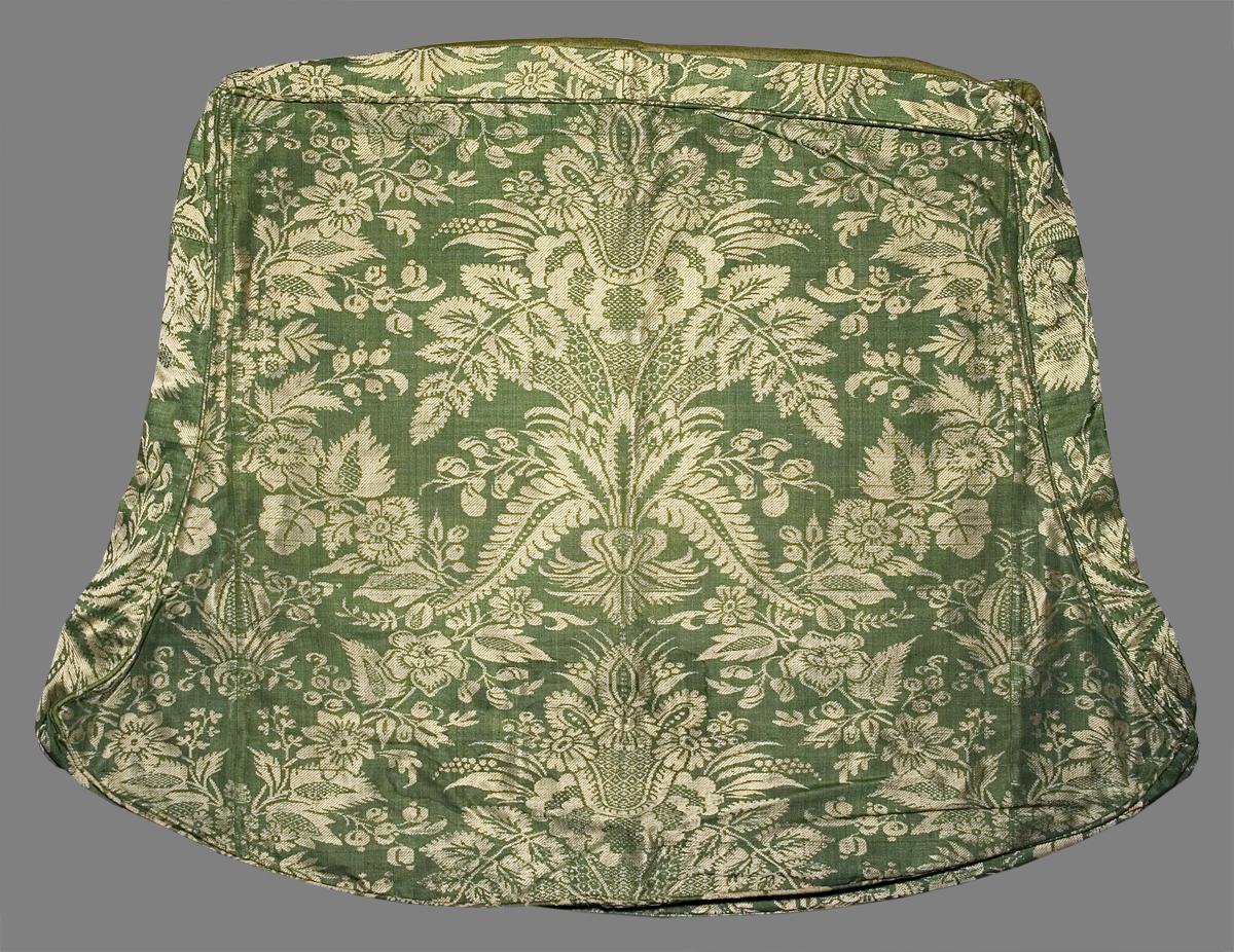 1969.7876.002 Slip Cover