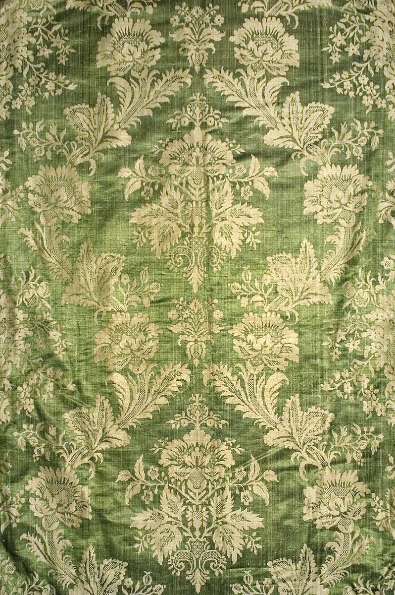 1969.7875.001 Slip Cover, Pattern Repeat