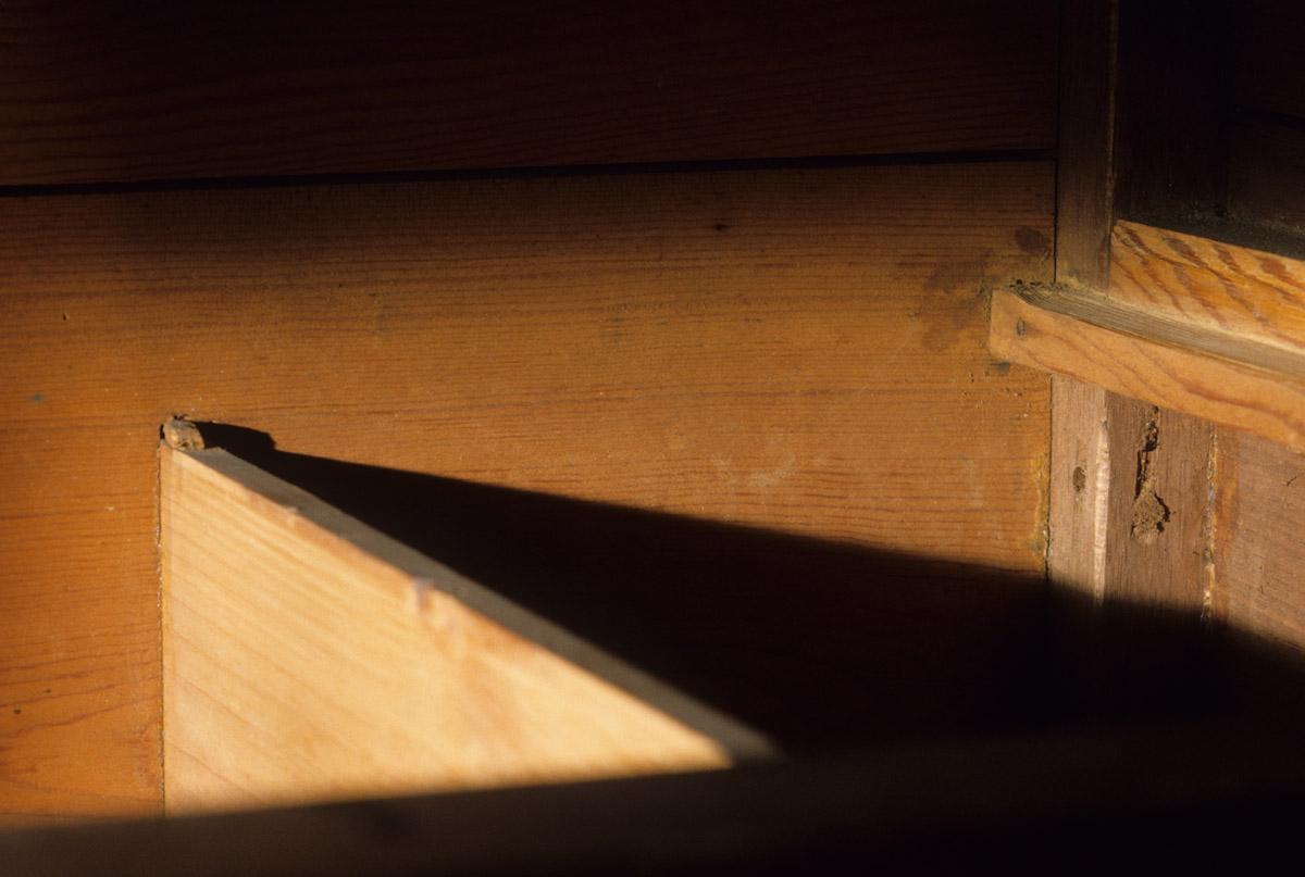 1959.3395 Table, detail 4