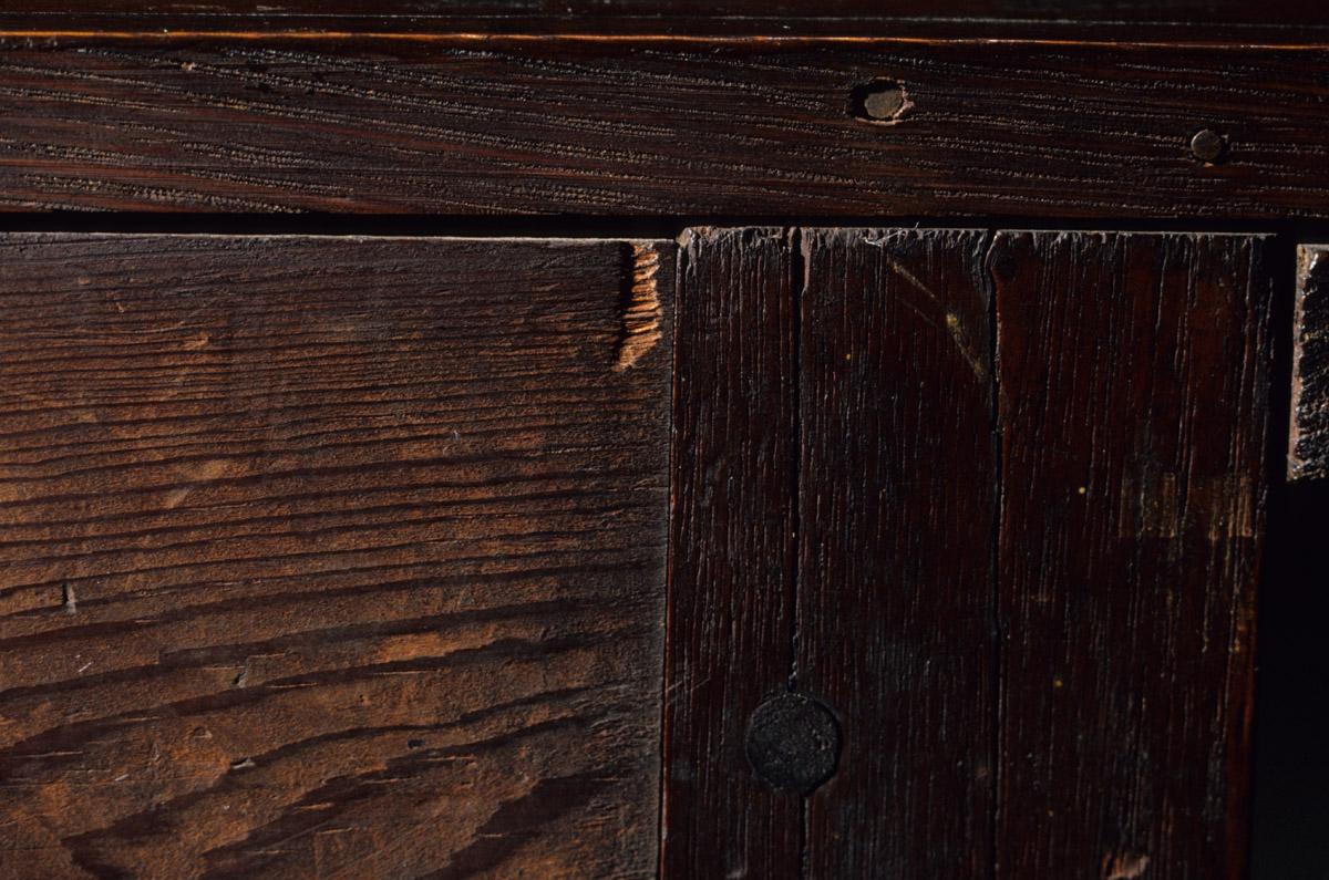 1959.3395 Table, detail 5