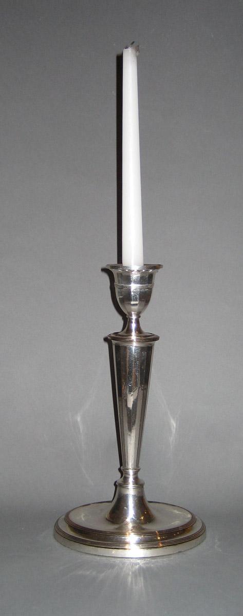 1959.3407.001 Candlestick
