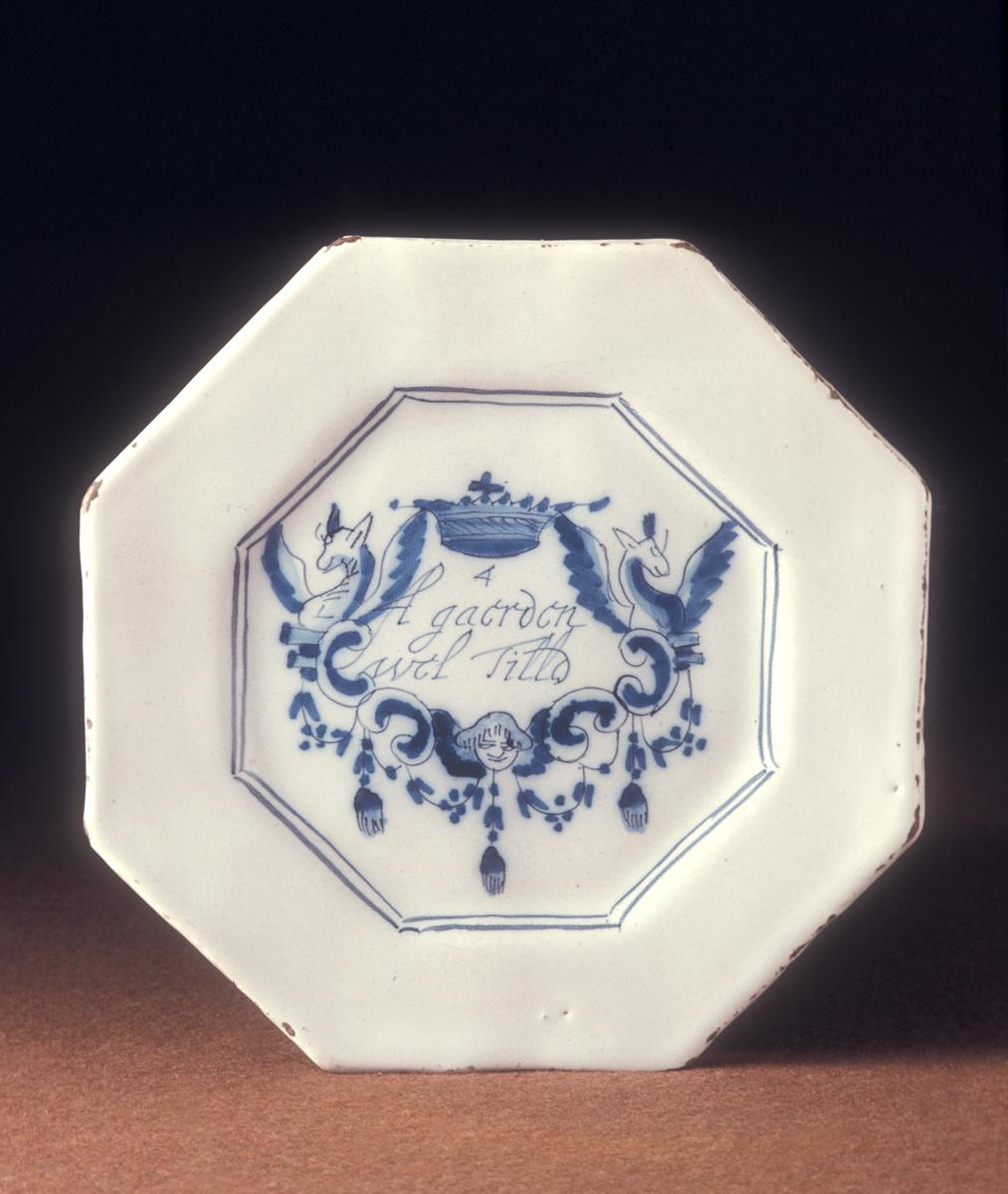 1954.0046.001 Plate, Dinner Plate