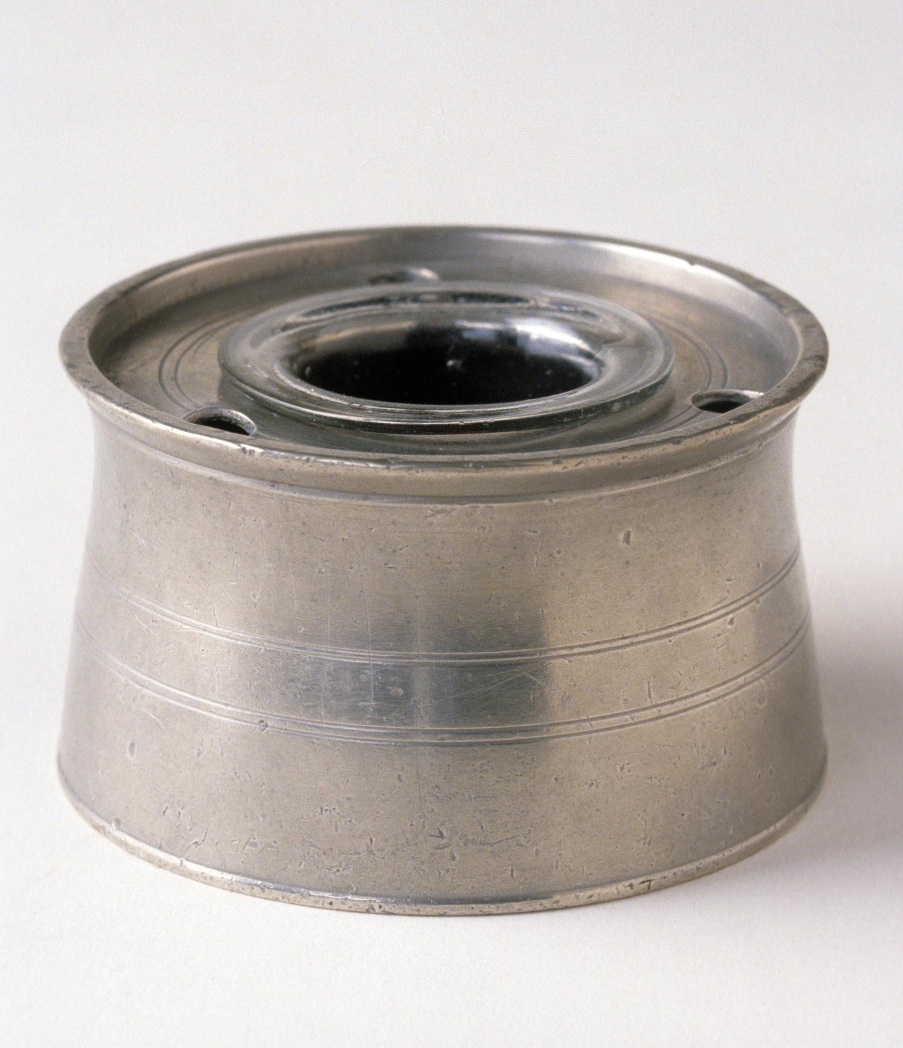 1952.0019 Inkwell