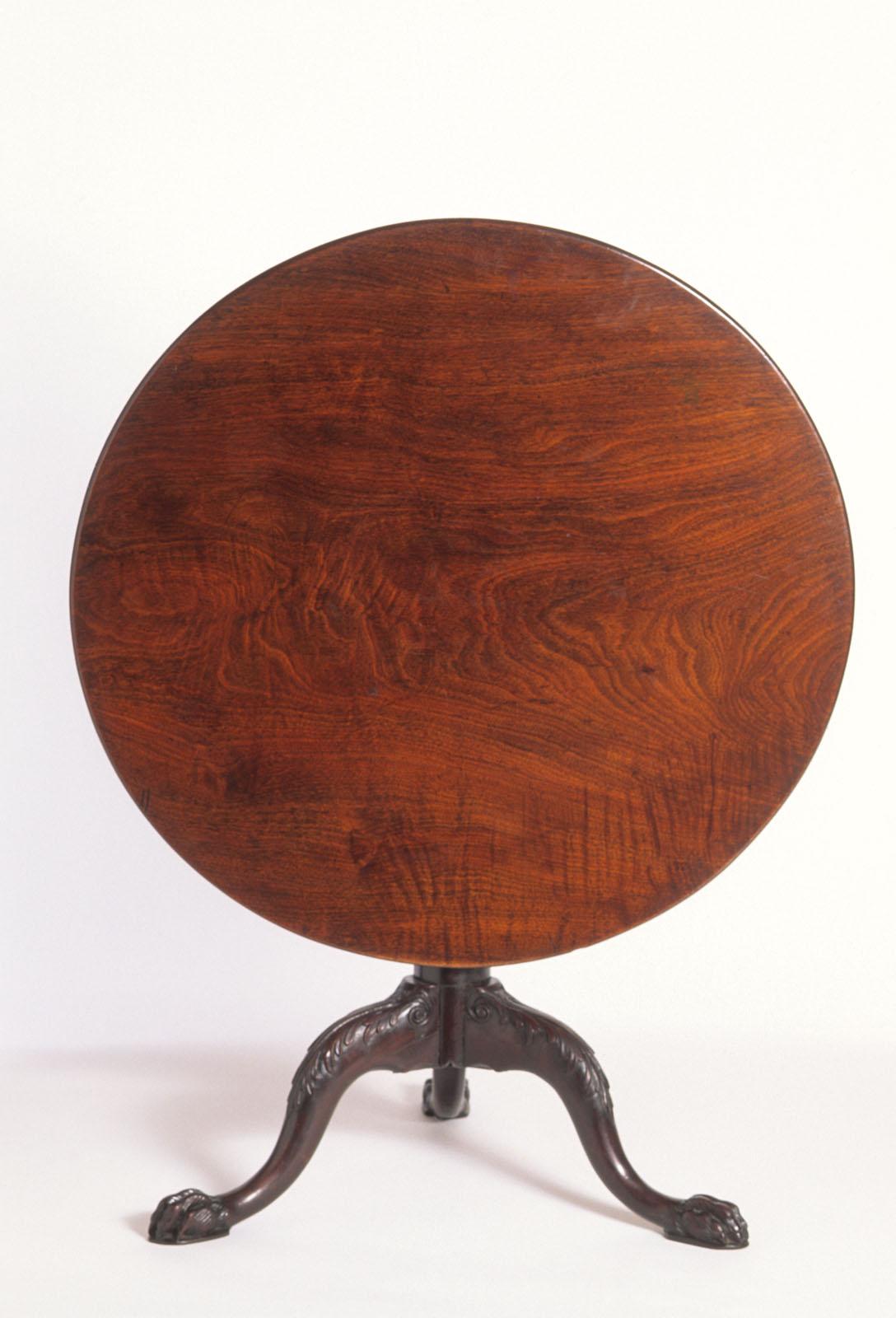 1951.0021 Table, view 5