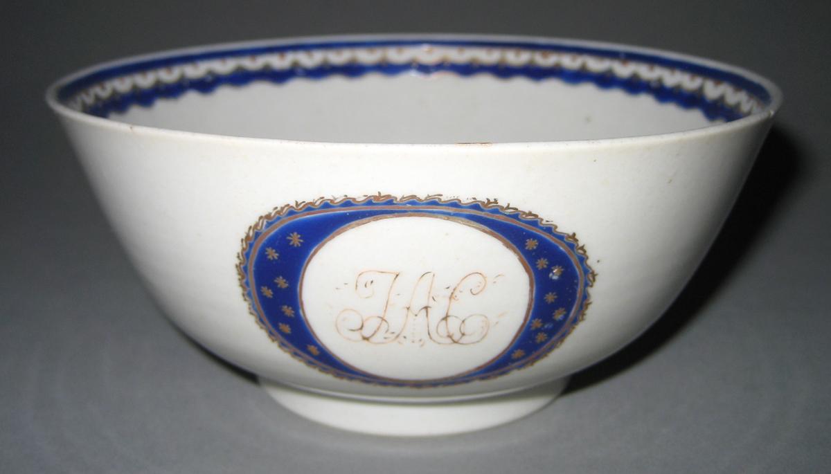 1960.0007.001 Porcelain Bowl back