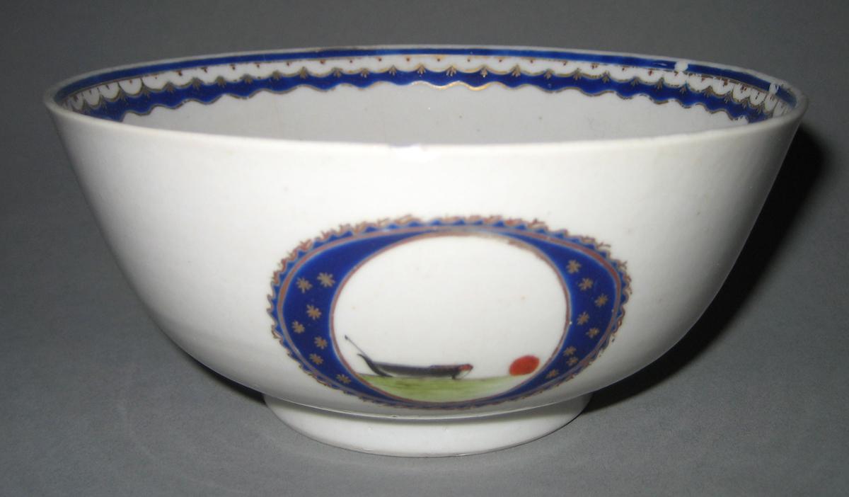 1960.0007.002 Porcelain Bowl front