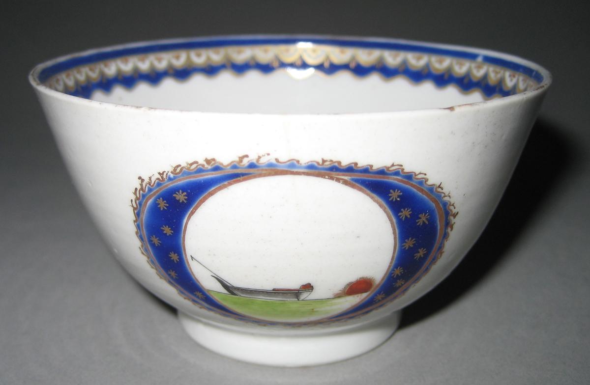 1960.0007.006 Porcelain Teabowl front