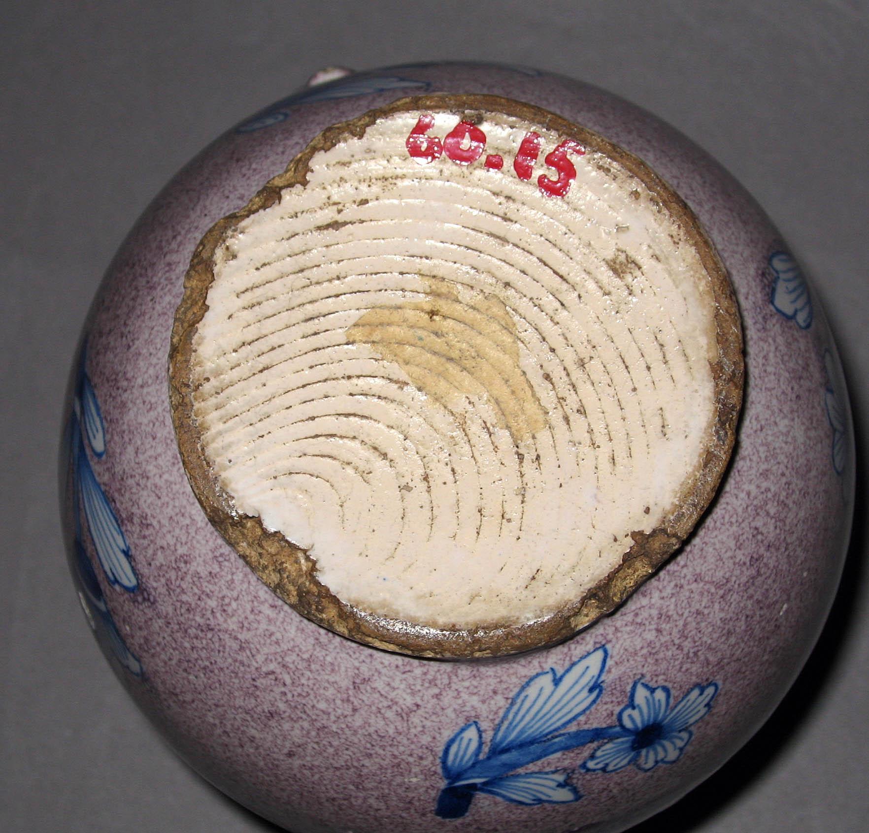 1960.0015 Earthenware jug (underside)