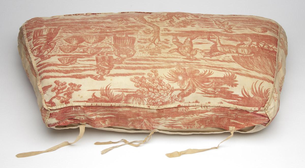 1960.0040.001 Slip cover, view 3