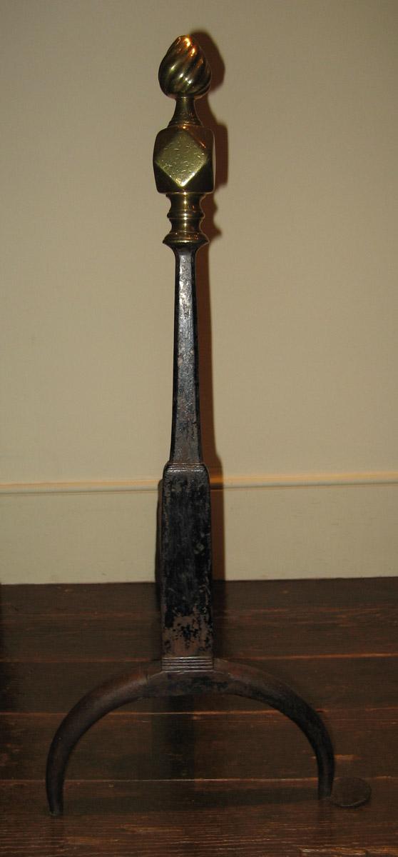 1960.0049.001 Andiron