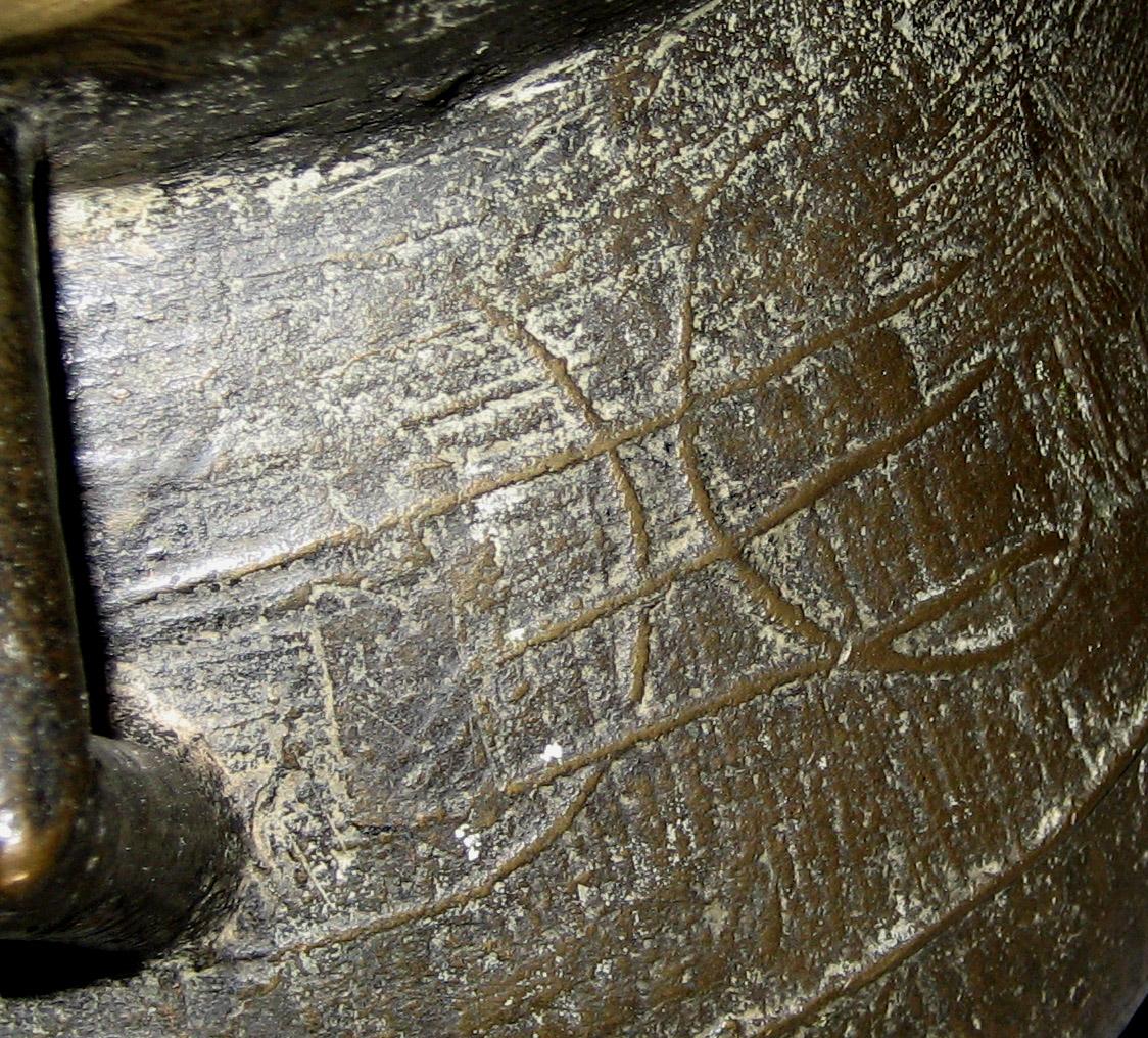 1960.0052 Pot (detail 2)