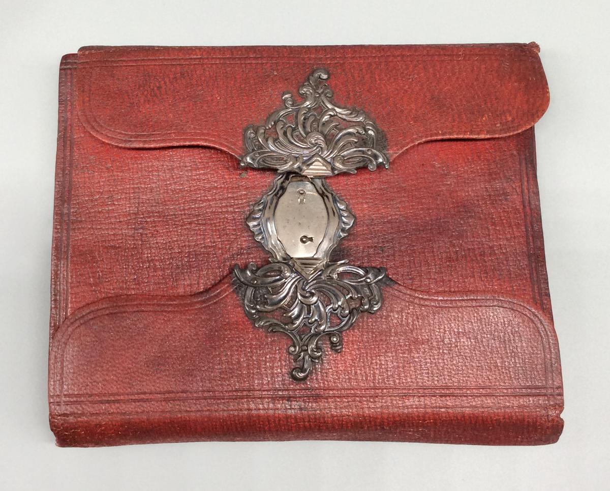 1960.0054 A- F Pocketbook, view 1