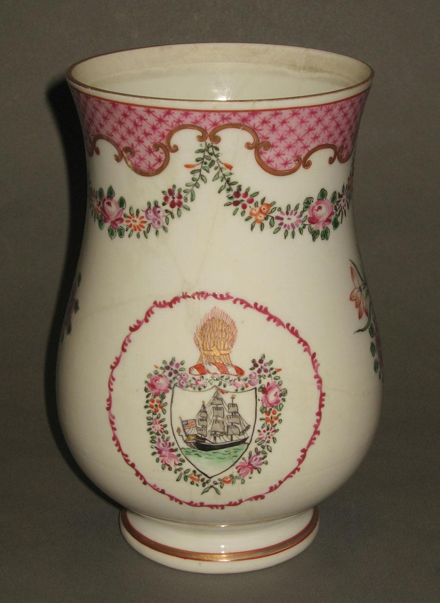 1960.0062.001 Porcelain mug