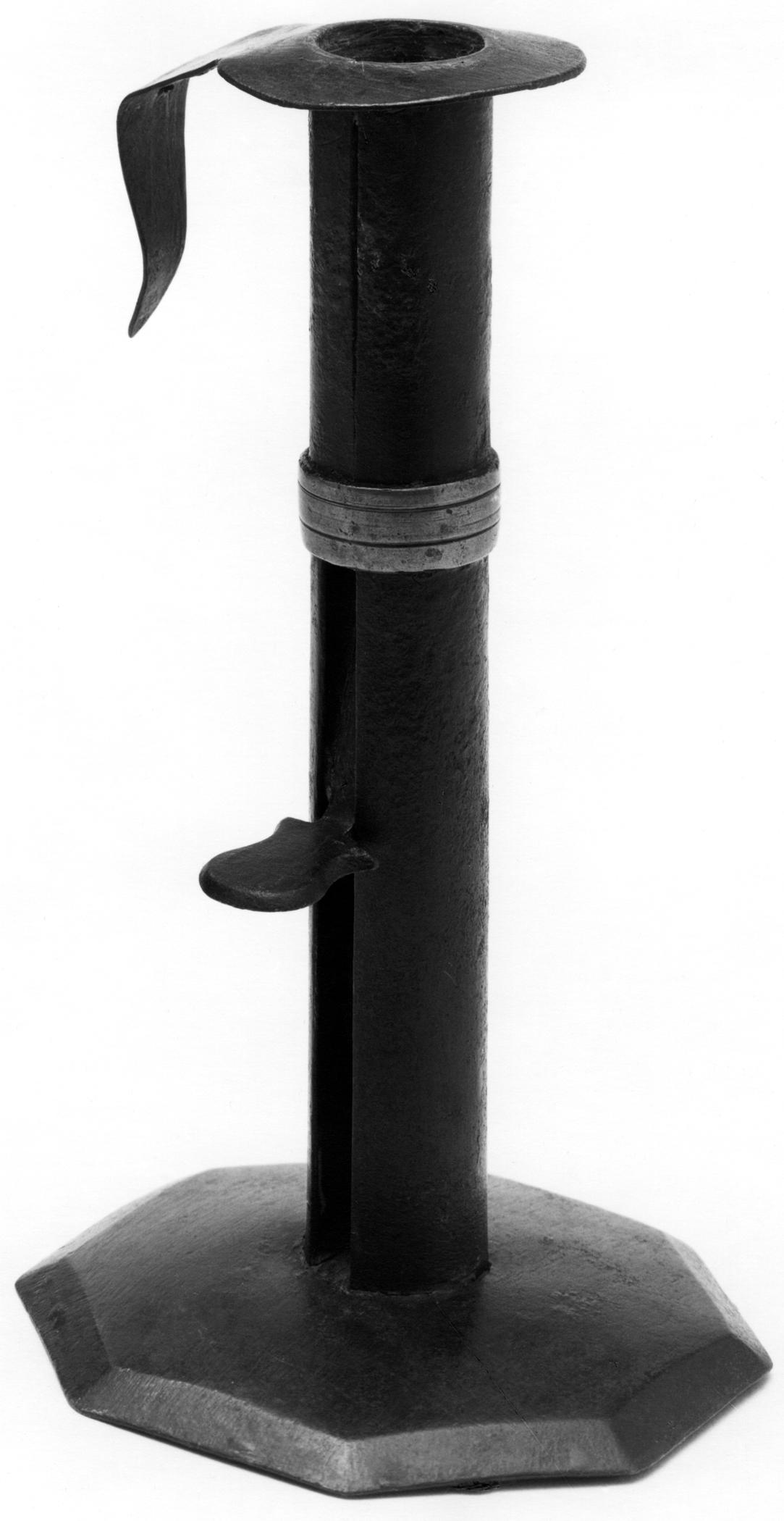1960.0070 Candlestick