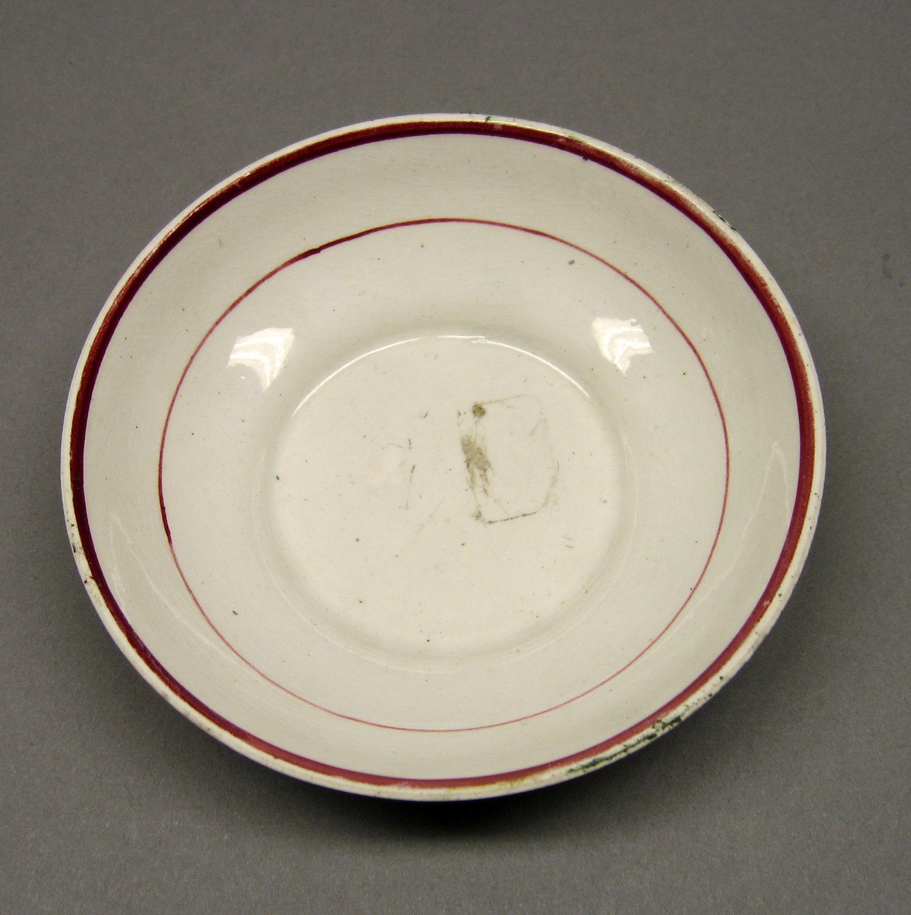 1954.0077.038 Saucer