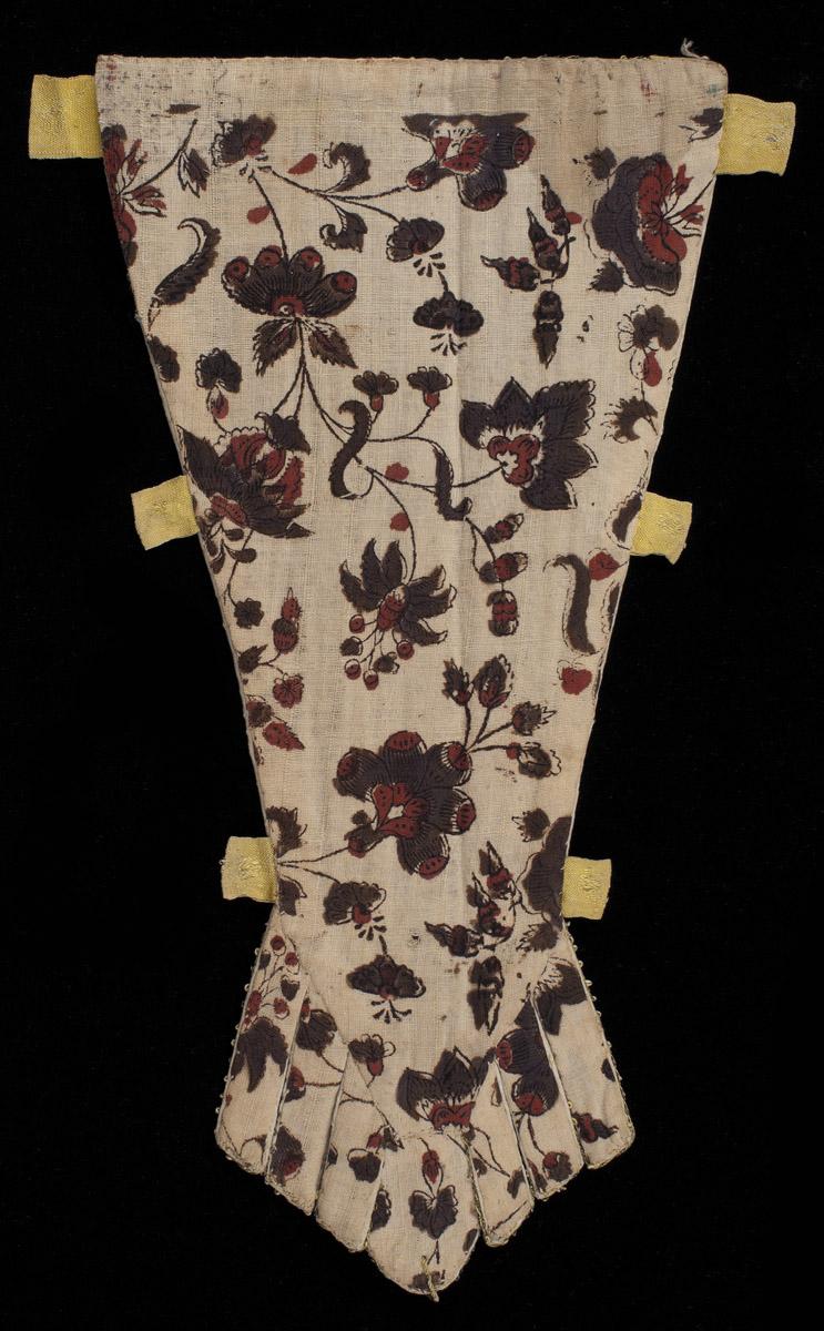 1960.0097 Stomacher, Book image C3