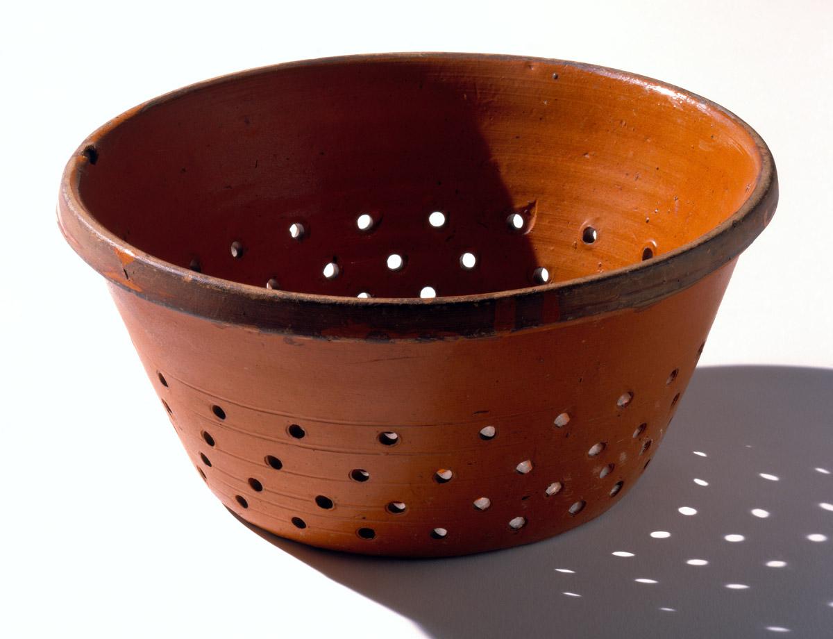 1960.0109 Colander