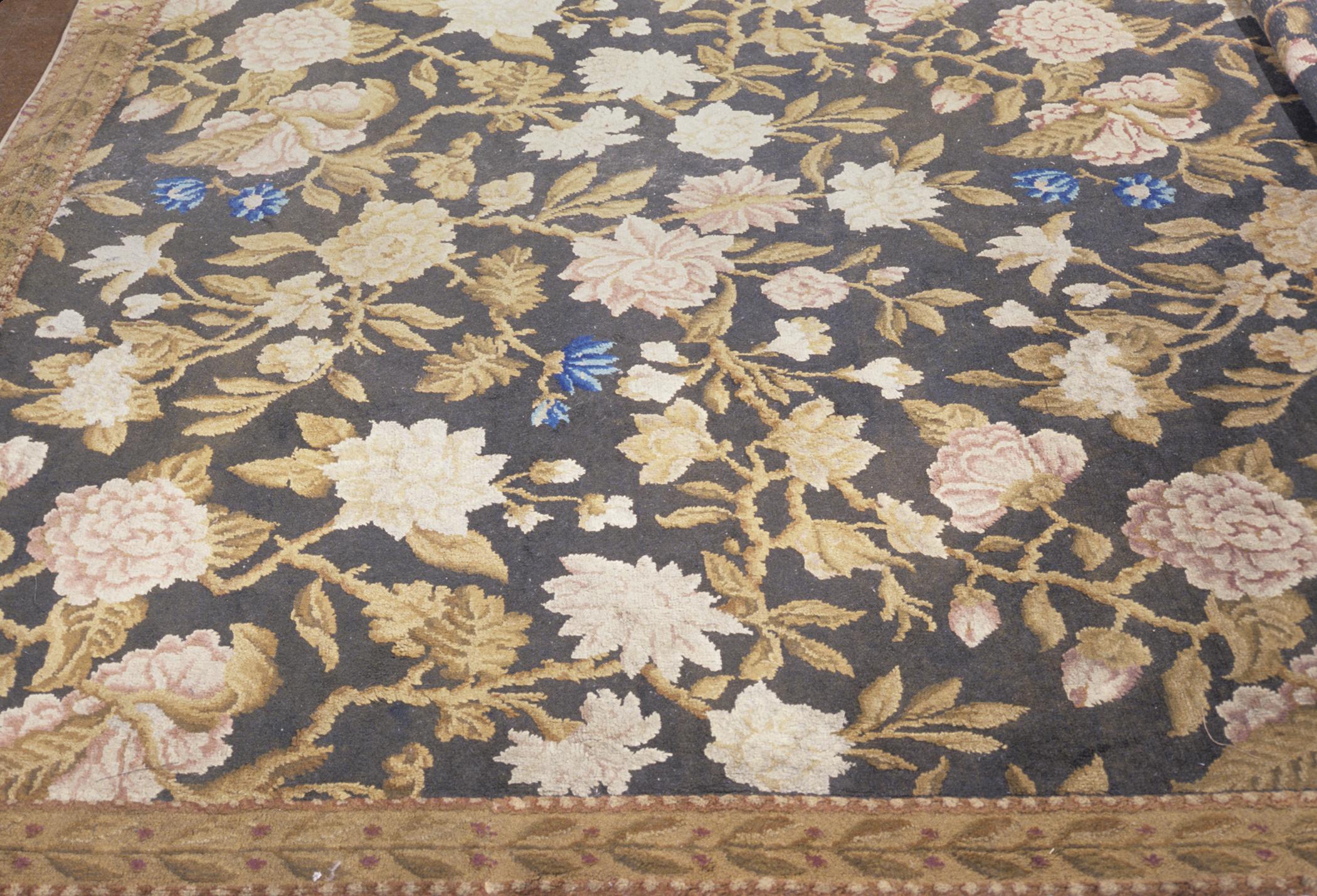 1960.0128 Rug, detail 1